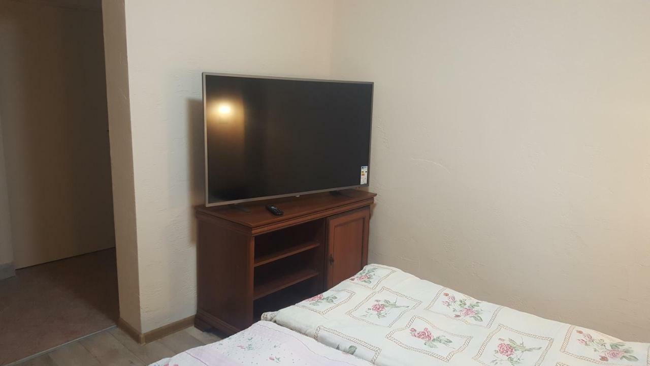 Appartement Pod Srebrna Roza à Chęciny Extérieur photo